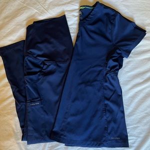 Healing Hands Maternity Scrub Set